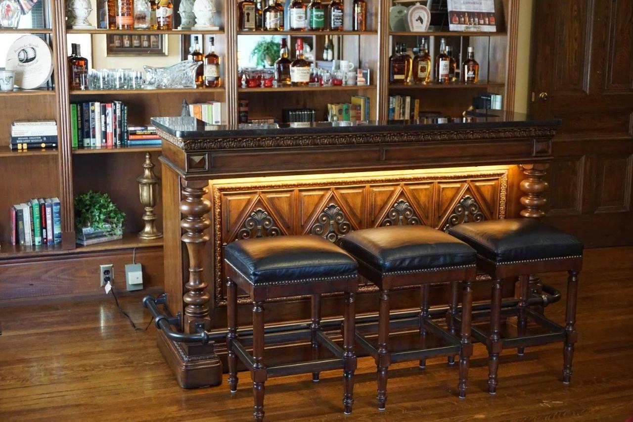 Louisville Bourbon Inn エクステリア 写真