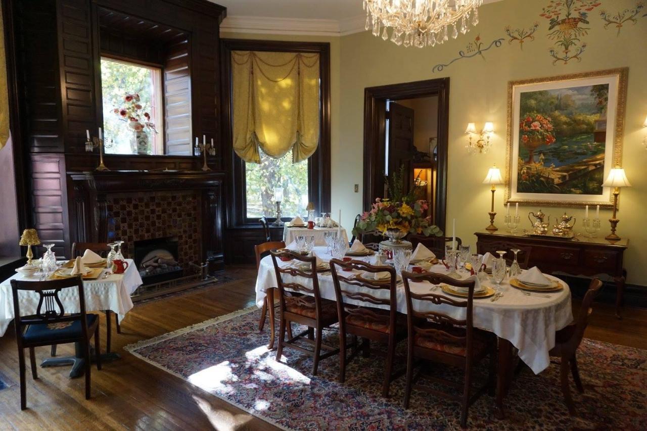 Louisville Bourbon Inn エクステリア 写真