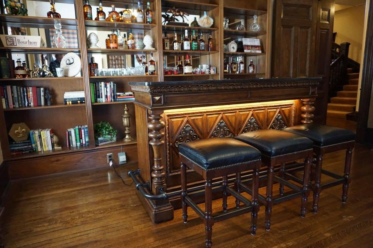Louisville Bourbon Inn エクステリア 写真