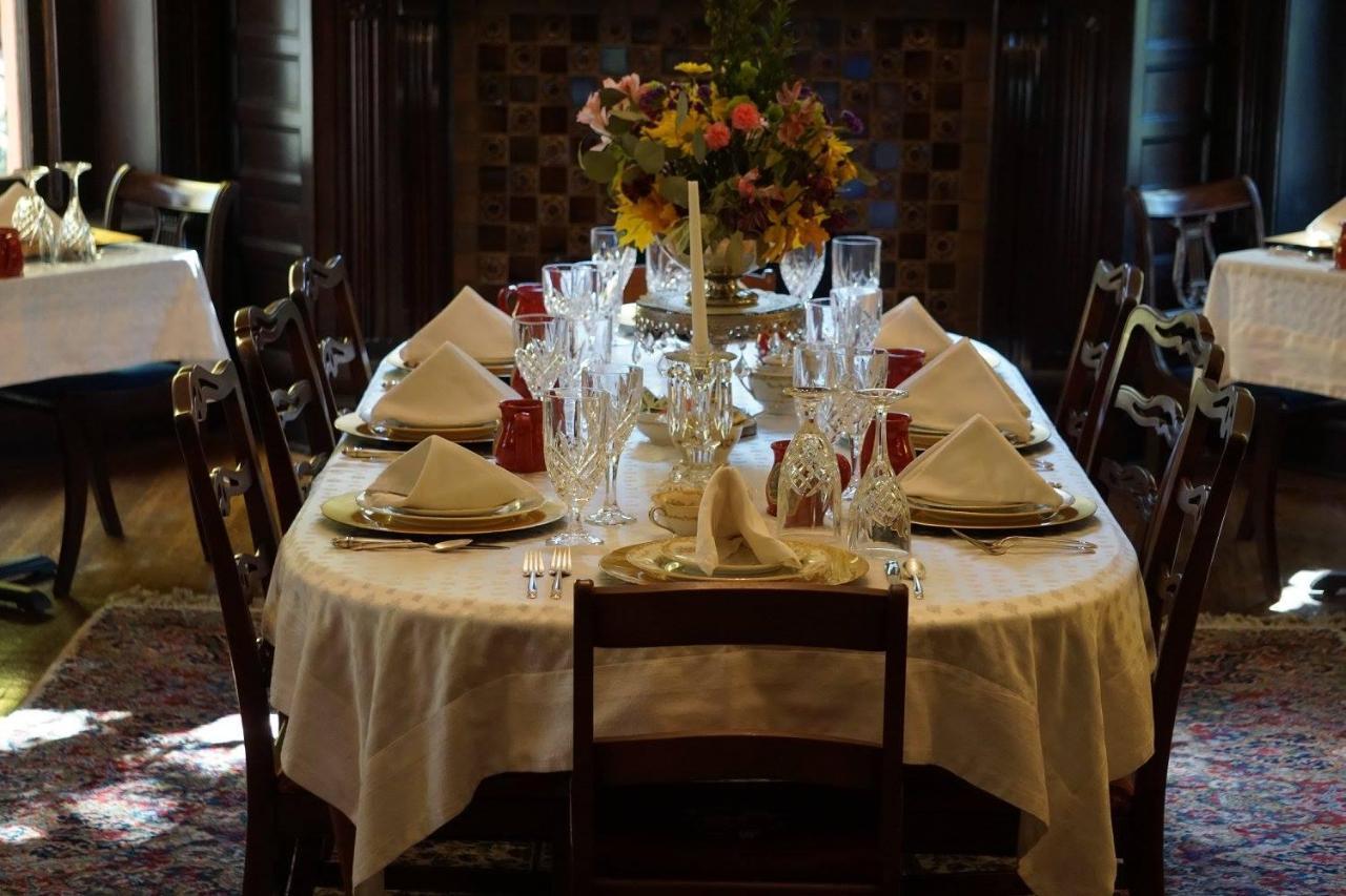 Louisville Bourbon Inn エクステリア 写真