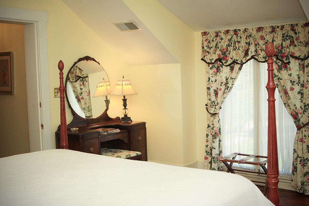 Louisville Bourbon Inn エクステリア 写真